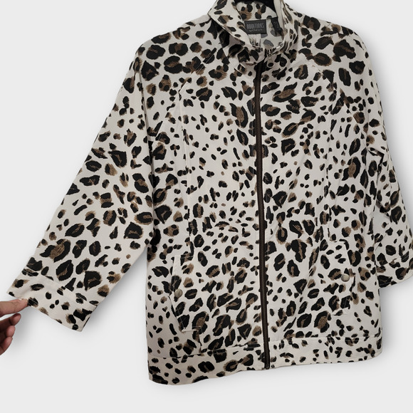 Additions by Chico's Leopard Print Full Zip Light Jacket Women Chico 1 Sz M/8 - Picture 9 of 11